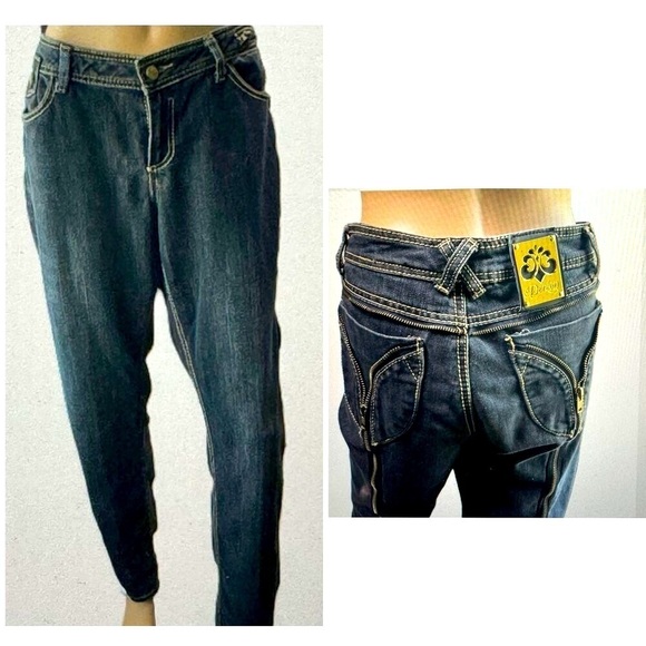 Dereon Dark Wash Contrast Stitching Decorative Pockets Relaxed Fit Jeans 13/14 - Picture 1 of 15